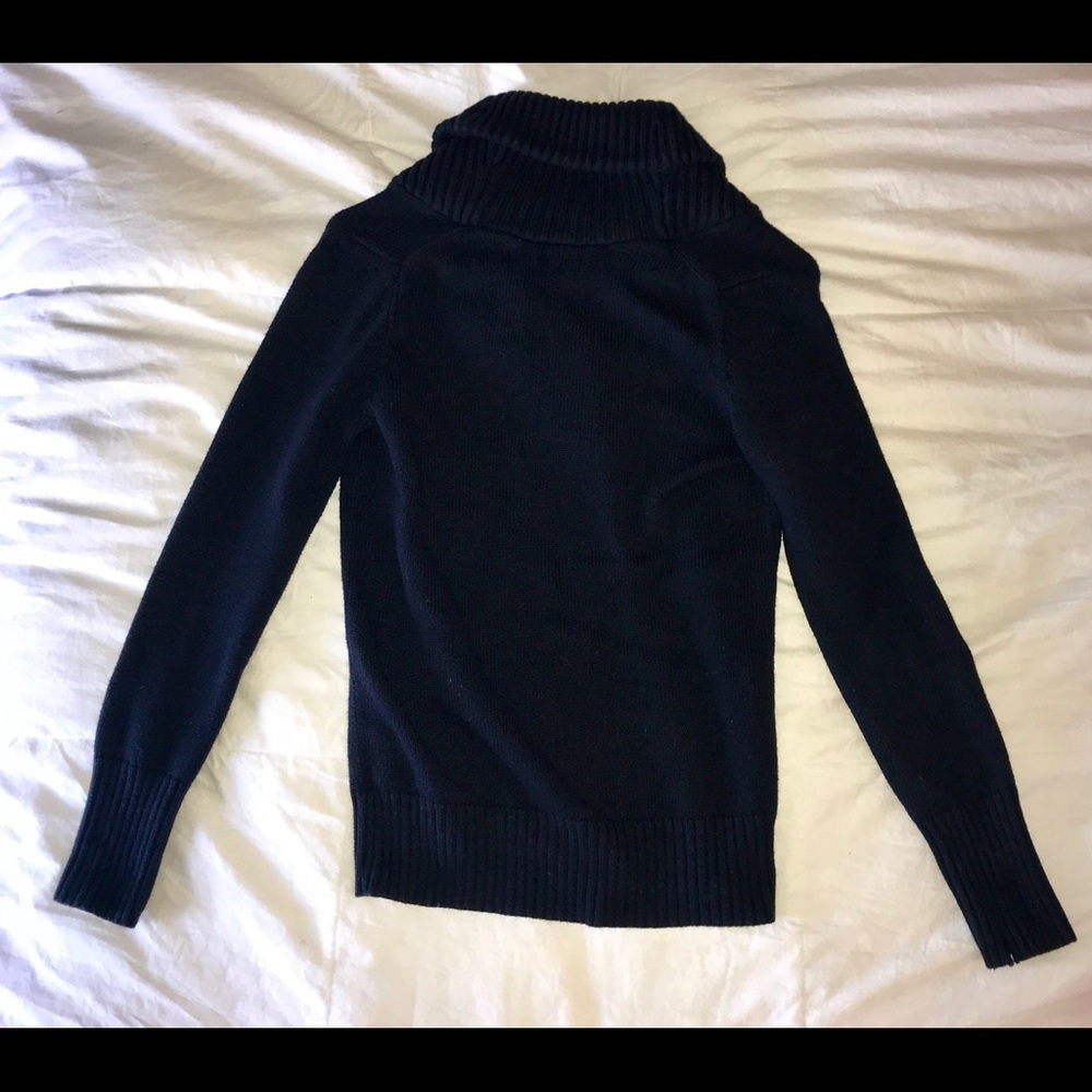 Gap- dark navy sweater (S)